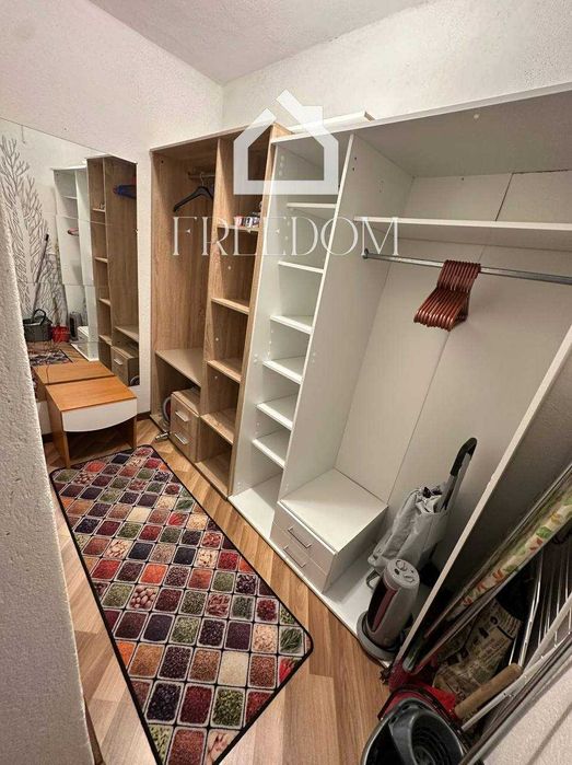 Дава се под наем Четиристаен апартамент в Варна, Бриз - 156 кв.м за 389014.23 € - Снимка #9