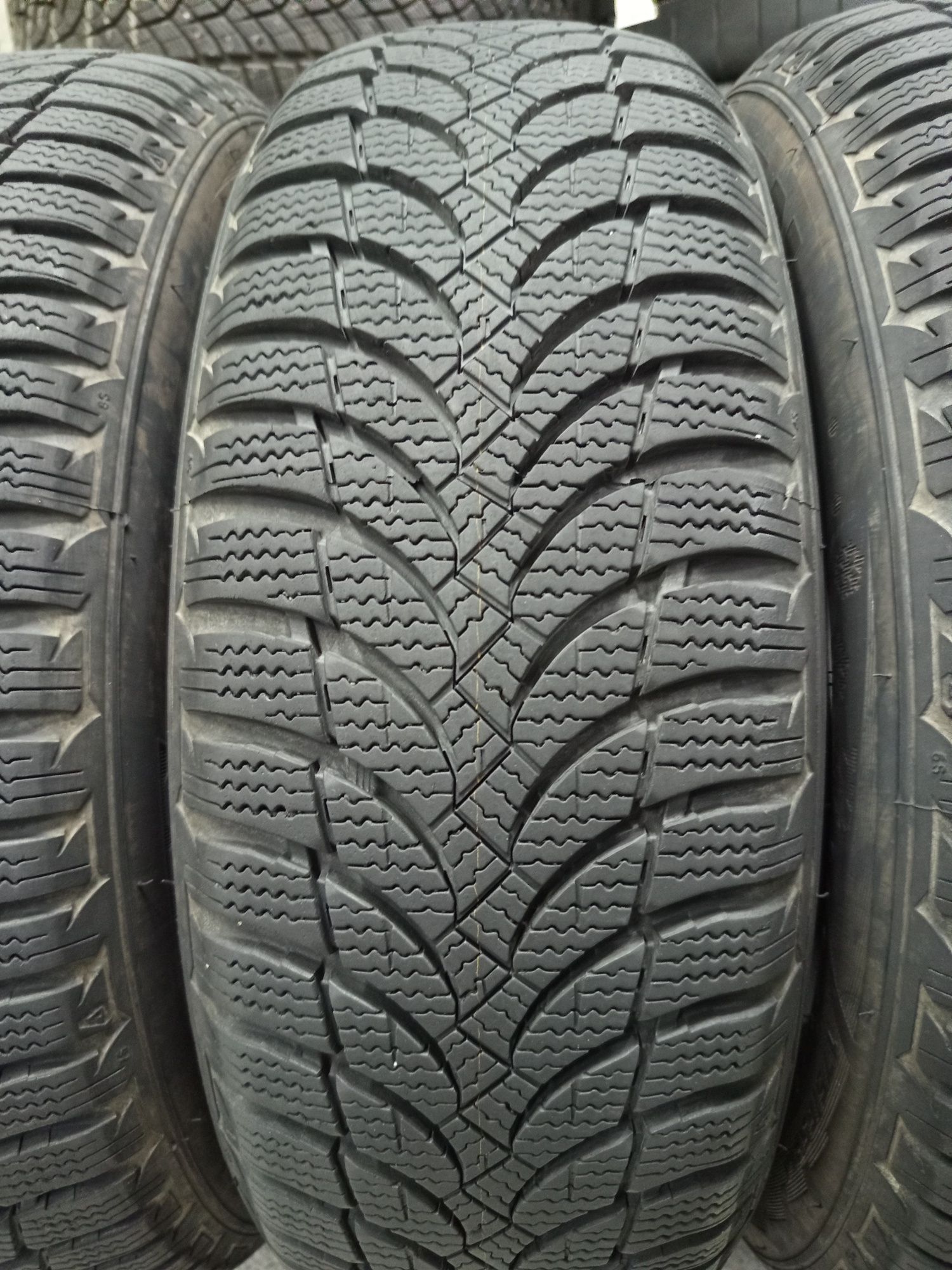 Nexen 175/65/14-4бр дот 3222
