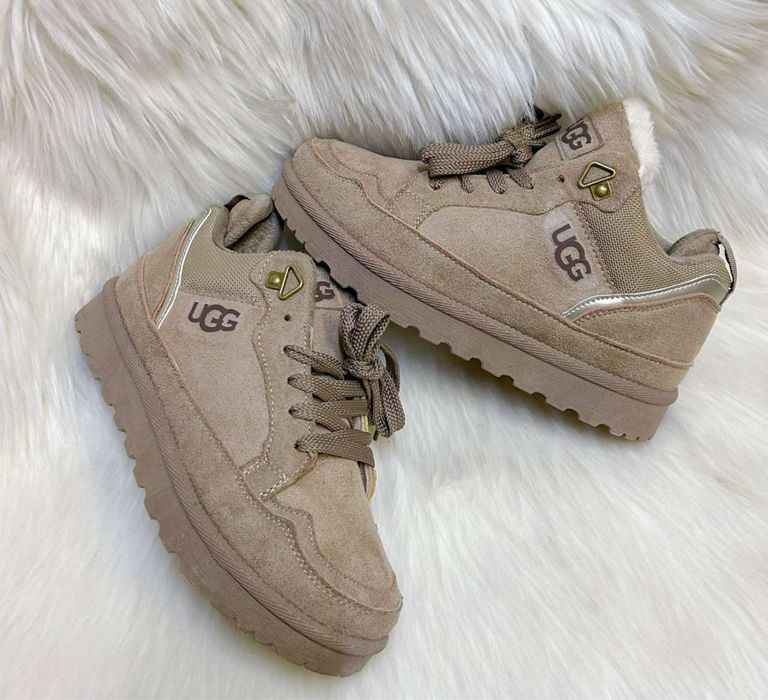 Ghete UGG tip Lowmel