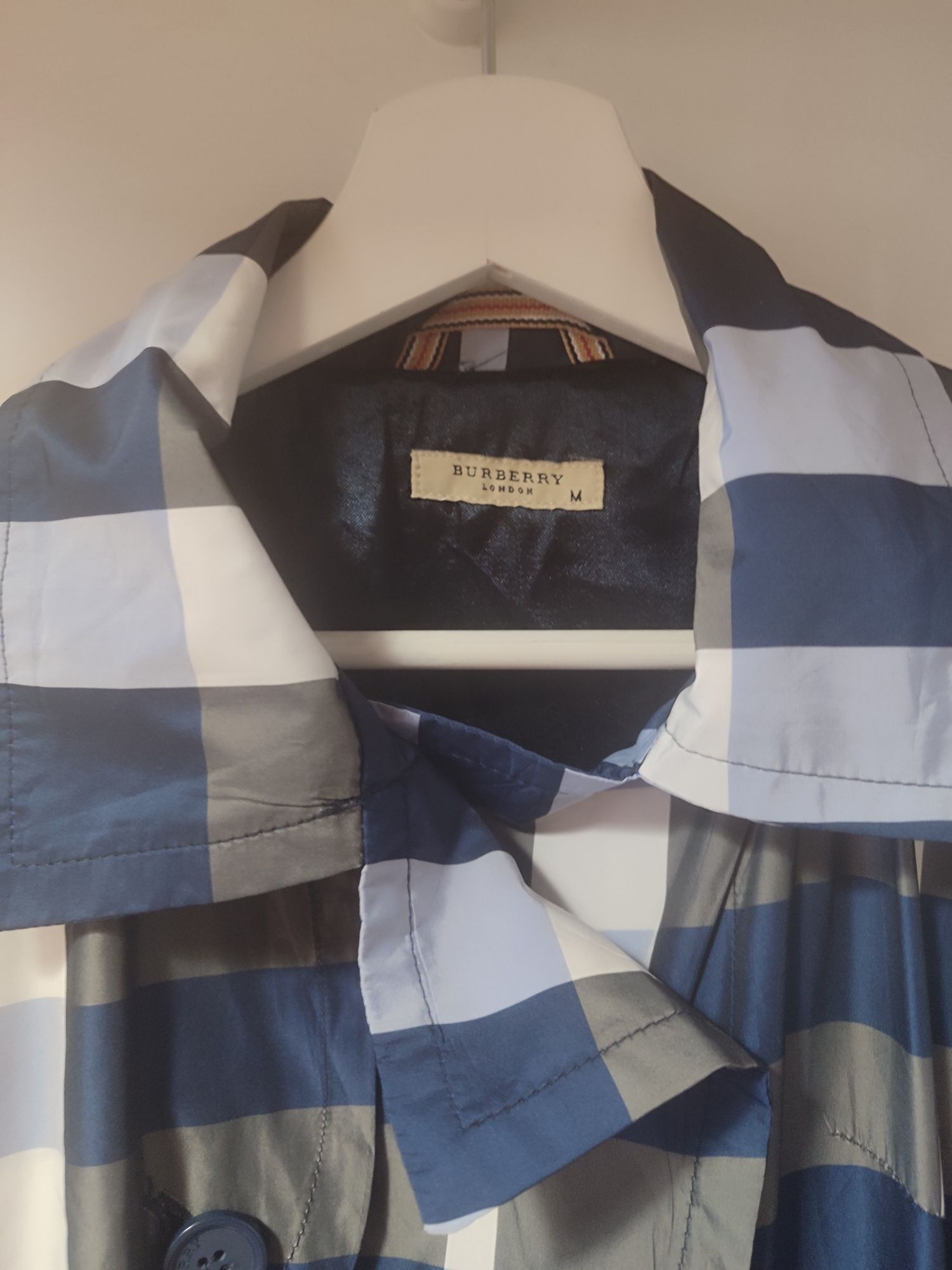BURBERRY London  за ценители