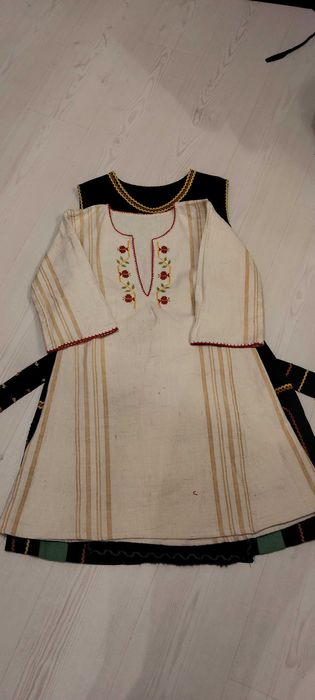 Детска старозагорска носия с опашки