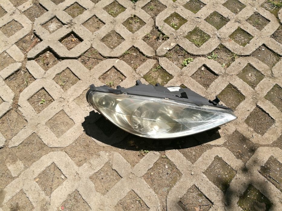 Продавам части за Пежо 307, модел 2004-2006