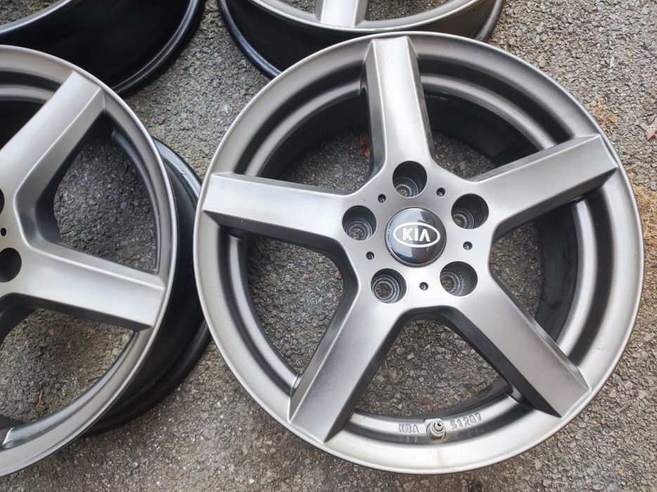 Хюндай; Киа – 16 цола 5x114,3; 4 бр. лети джанти, цвят графит