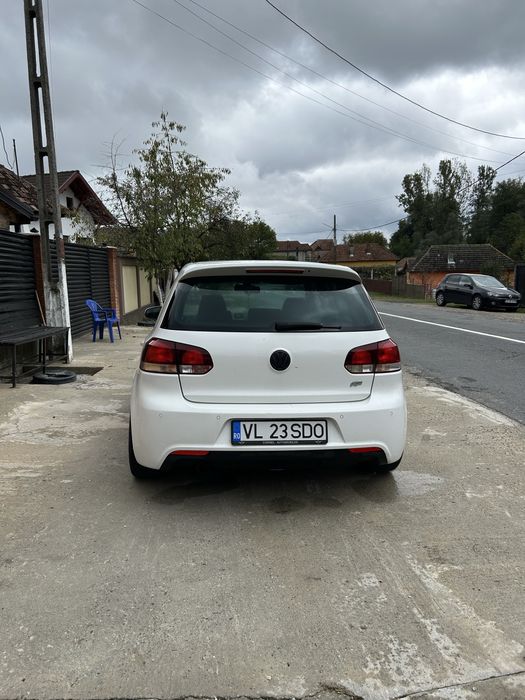 Golf 6 1.6 R Line combin si cu BMW 535/550