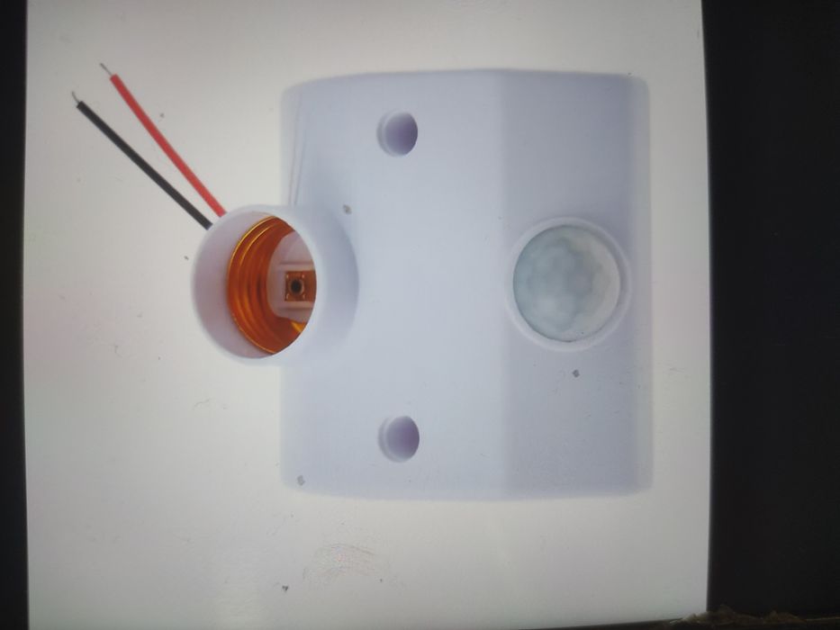 Светильник с датчиком движения