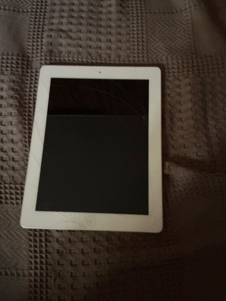 iPad 4 срочно фулл комплект