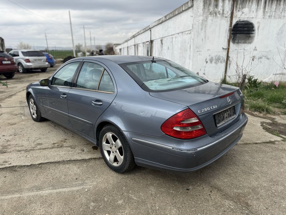 Dezmembrez Mercedes W211 E280 4 matic