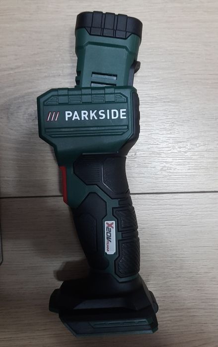 Lampa de mană, cu LED  6500 k, flux 280 lm, 3 w, 20 V x Team, Nou!