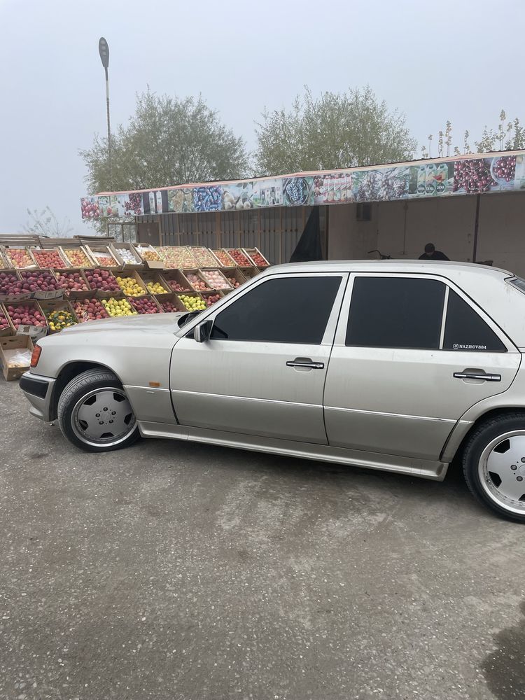 Мерседес Бенз W124