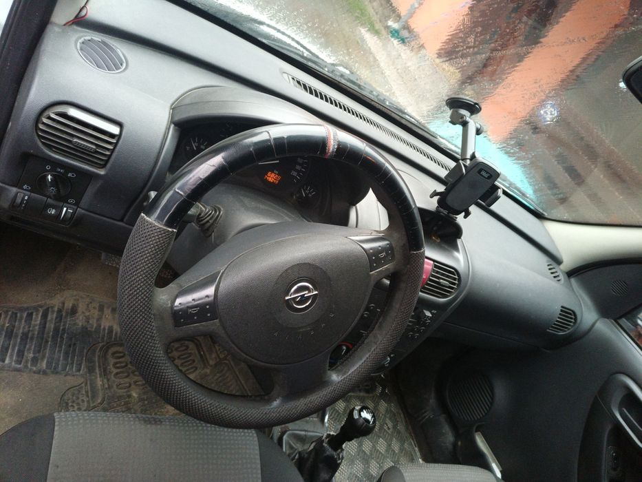 Vând Opel Combo dubă 1.3 Diesel
