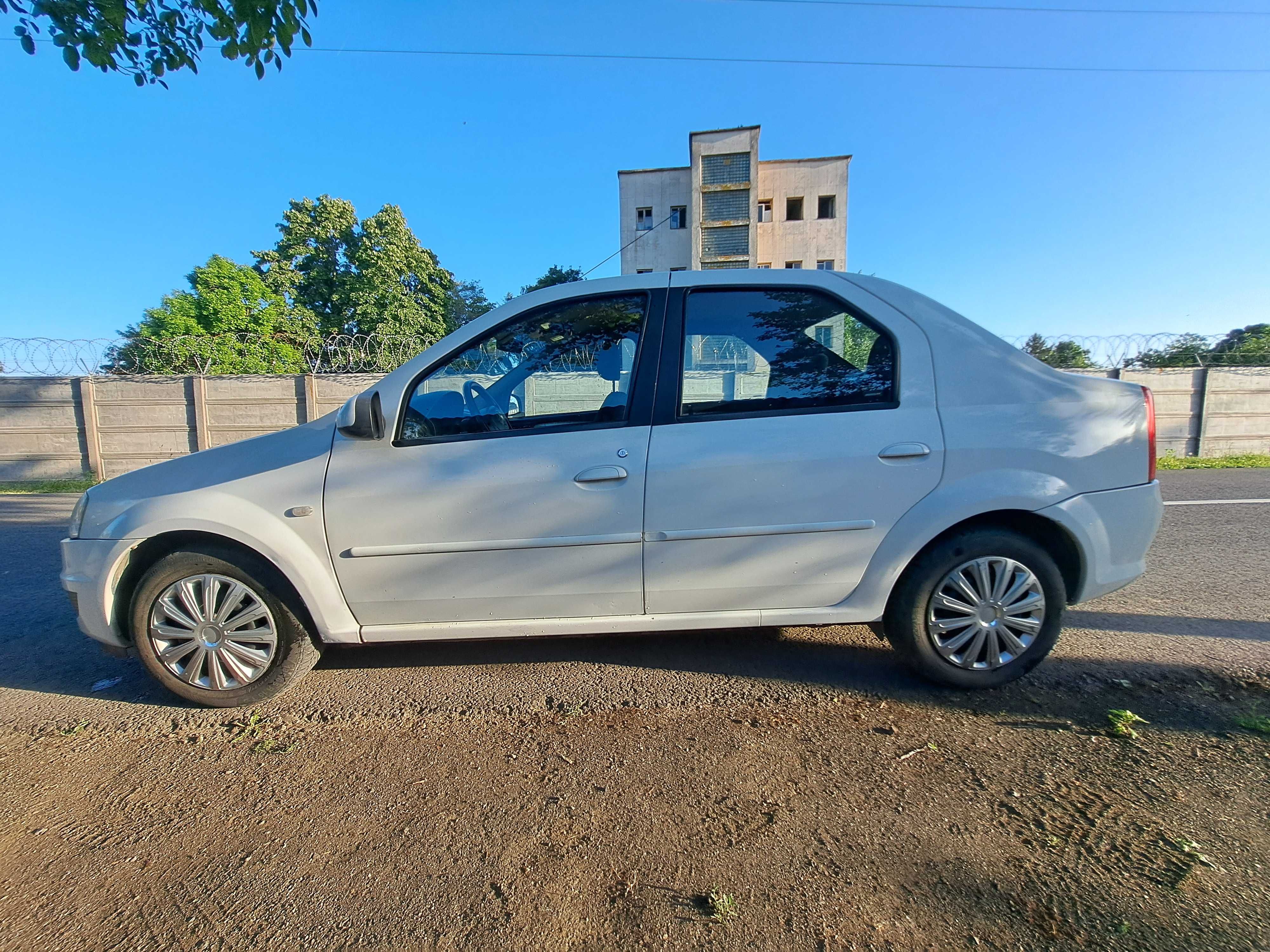 Dacia Logan 2 din 2011