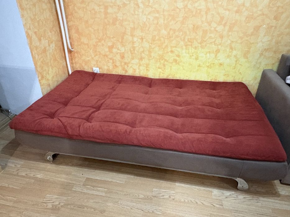 Продается 2 дивана