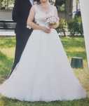Rochie de mireasa , voal si crinolina cadou