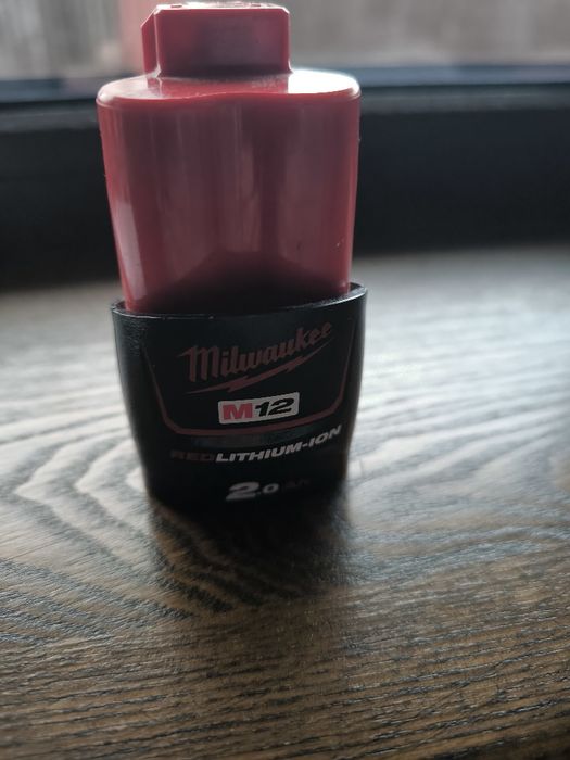 Acumulator milwaukee 12v 2Ah