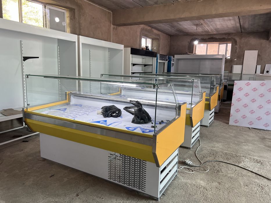 Витринных холодильник