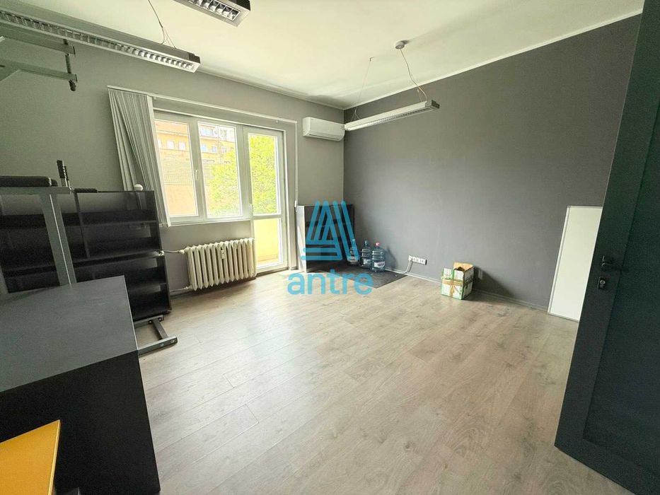 Продава се Тристаен апартамент в София, Оборище - 120 кв.м за 1488 €/кв.м - Снимка #7