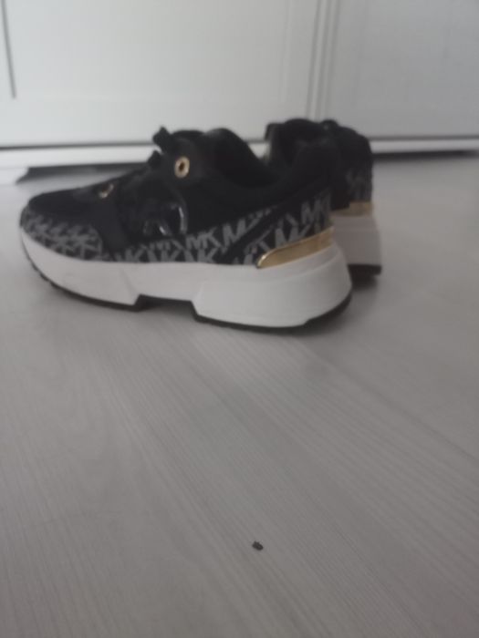 Adidași Nr 34 Michael Kors