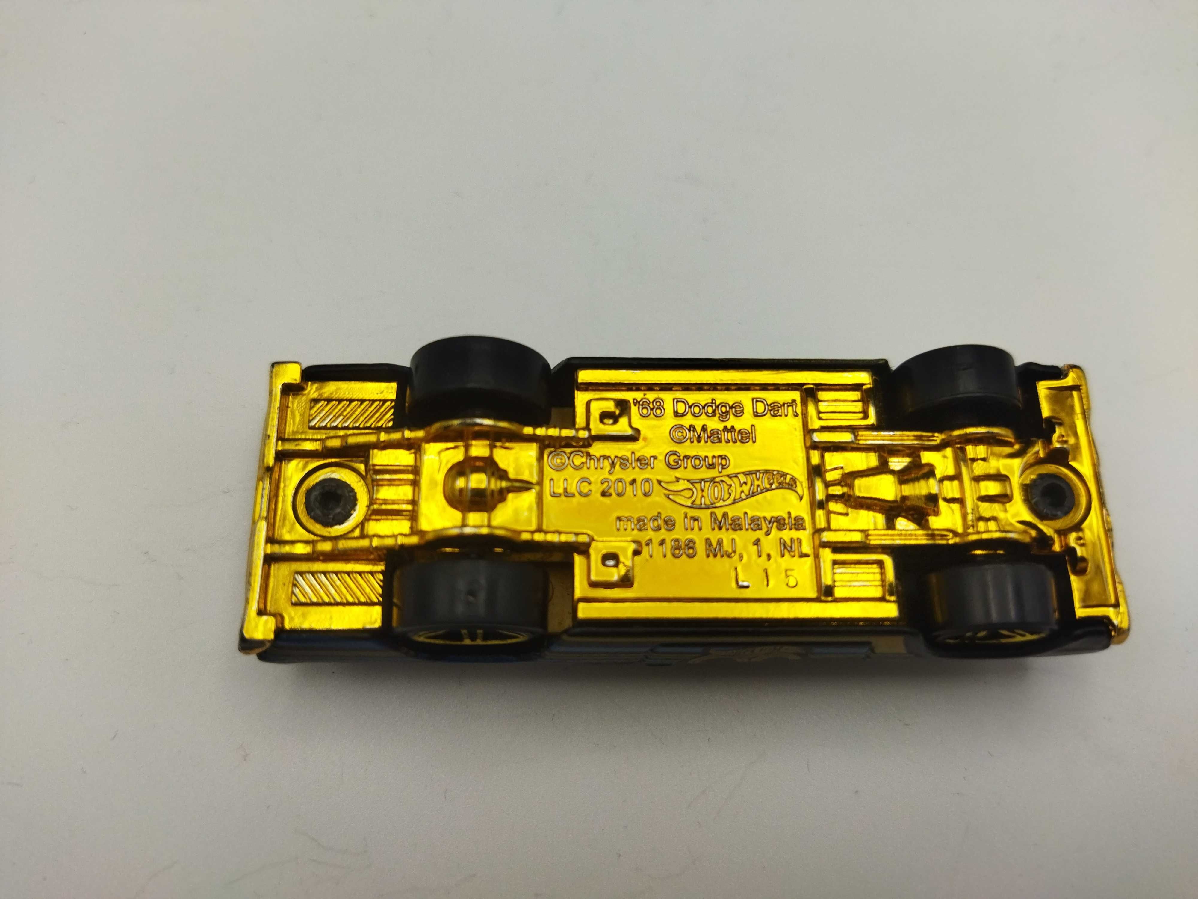 Метална количка Hot Wheels 50th Anniversary 68 Dodge Dart