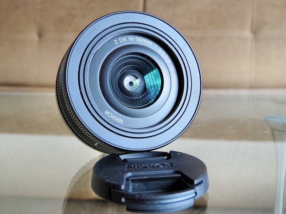 Безогледален Nikon Zf-c - перфектен, с обективи и екстри