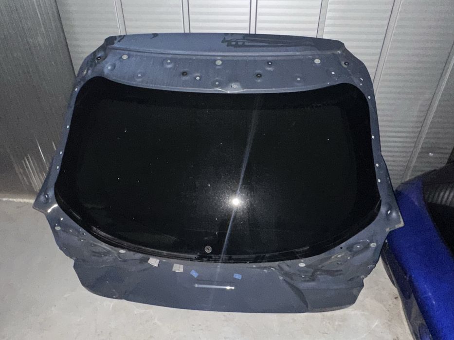 Оригинално задно стъкло Mazda CX-30 затъмнено