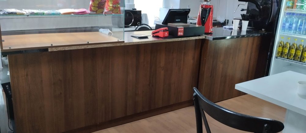 Продам торговую Витрину