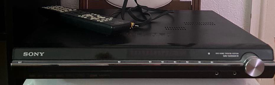Домашний кинотеатр  SONY- DVD  Home Theatre System + Караоке+Микрофон