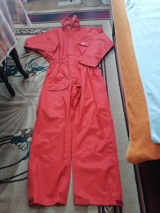 Salopeta impermeabila (mărimea 50-52)