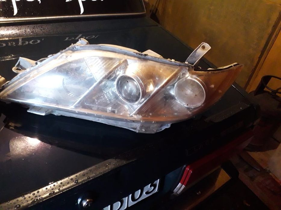 Продам фары камри40