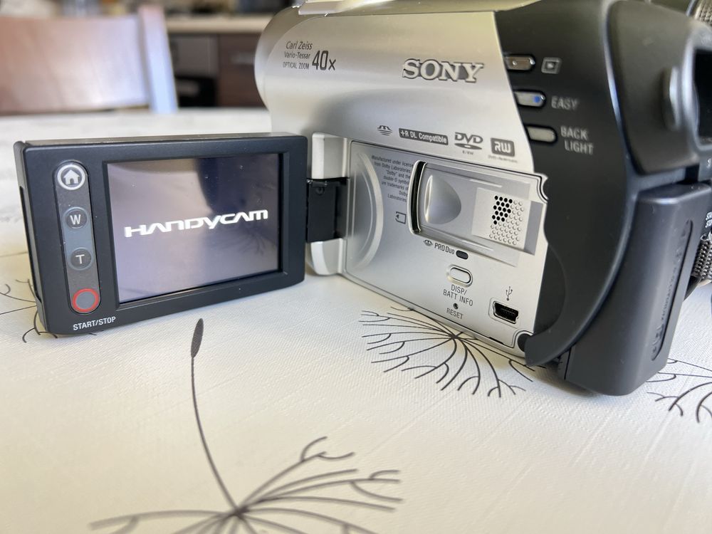 Камера SONY DCR - DVD 106