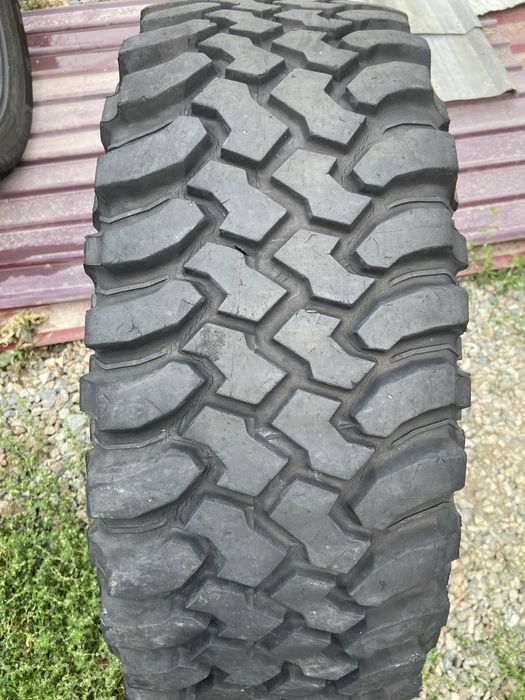 Одна грязевая шина 33/12,5/15 33/12,5R15 BFGoodrich M/T.