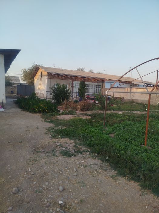 Hovli uy sptiladi