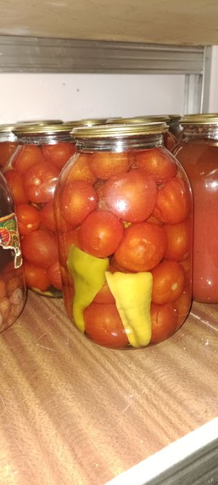Помидорки,огурчики,компоты