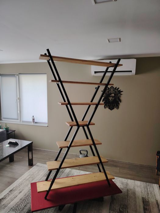 Етажерки в индустриален стил