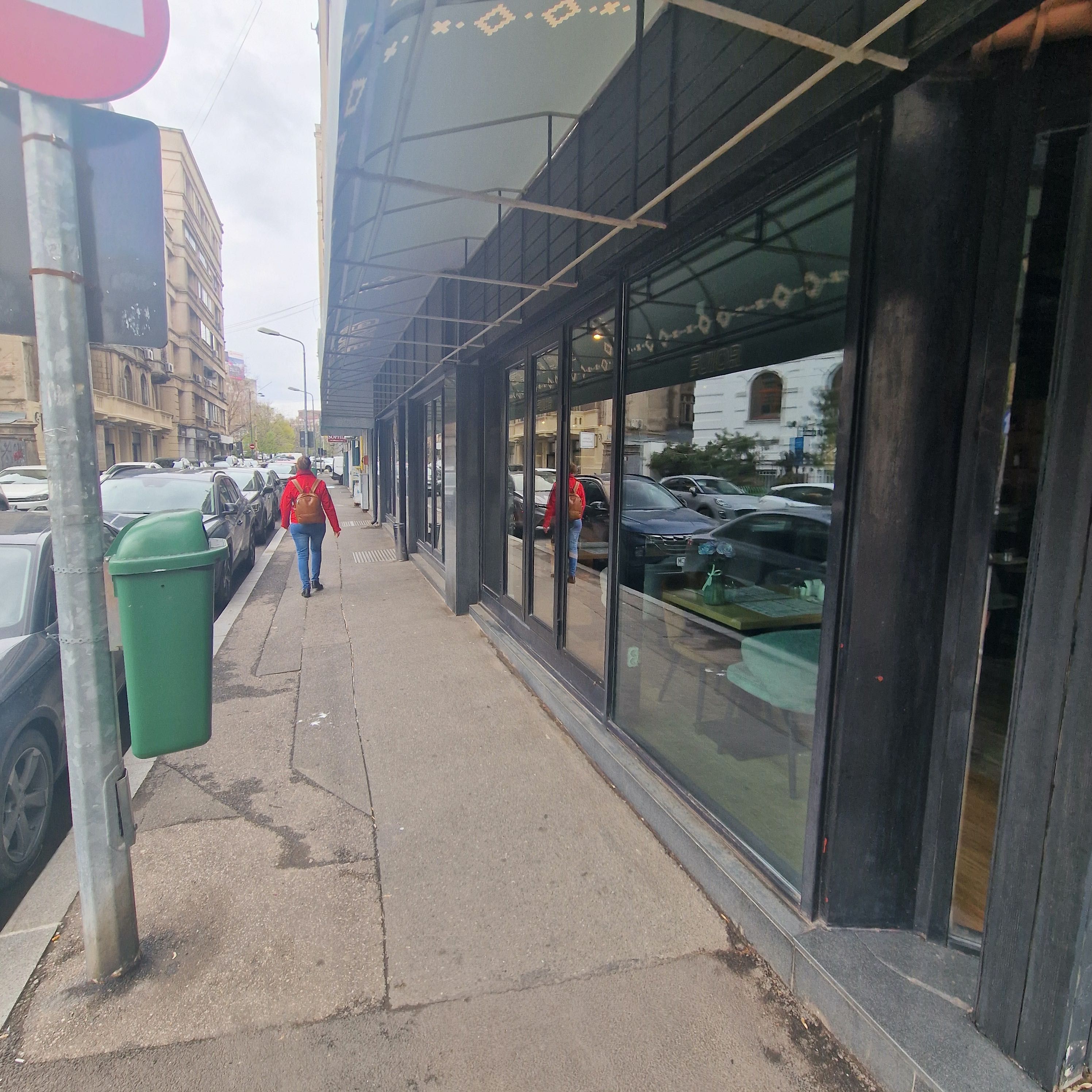 inchiriez spatiu comercial unirii ( restaurant)