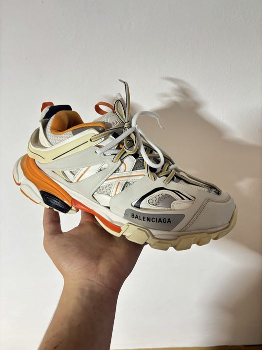 Vand Balenciaga Track