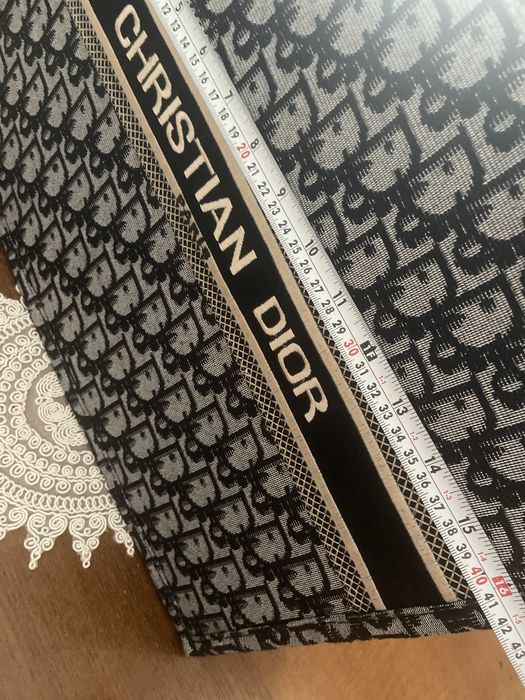 Geanta superba, Christian Dior