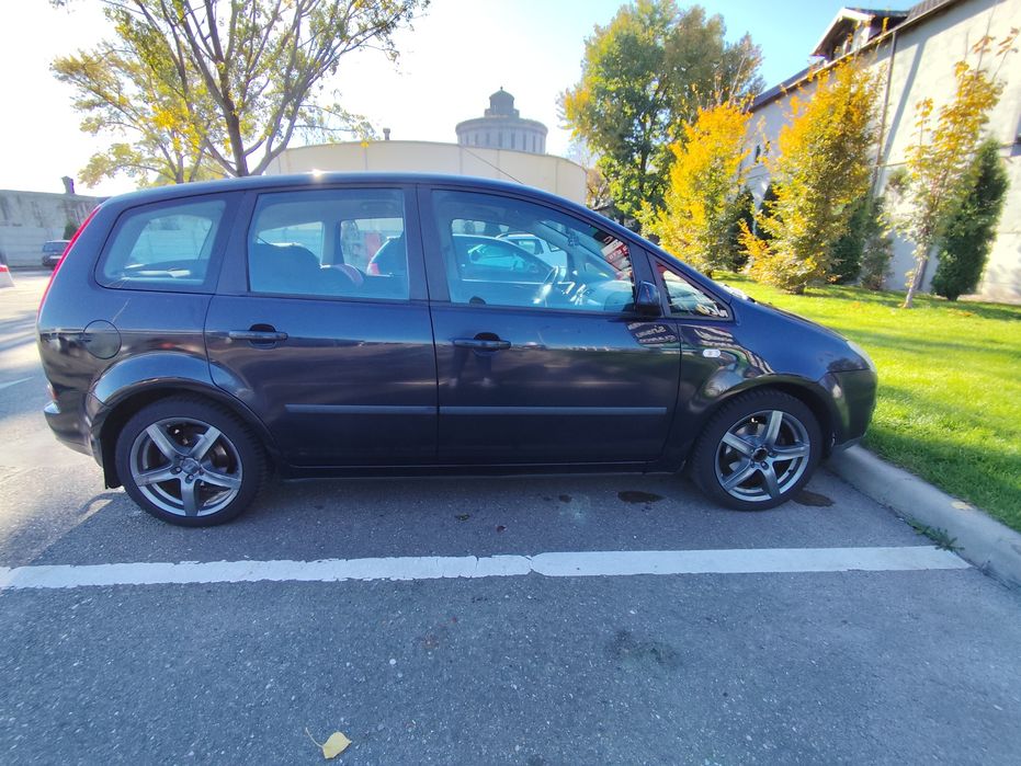 Vând Ford focus c max