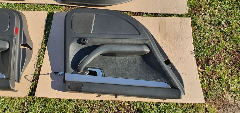 Fete usi piele cu perdelute audi a4 b7 audi a4 b6 2001 - 2008