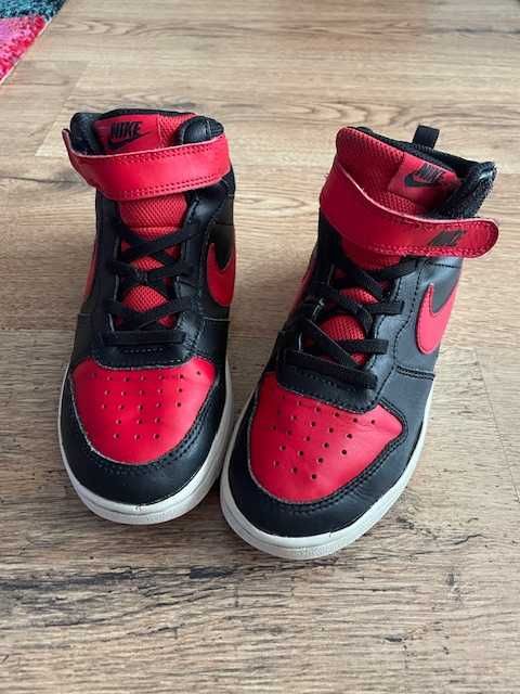 PANTOFI SPORT NIKE, NEGRU CU ROSU, pentru copiii, marimea 33