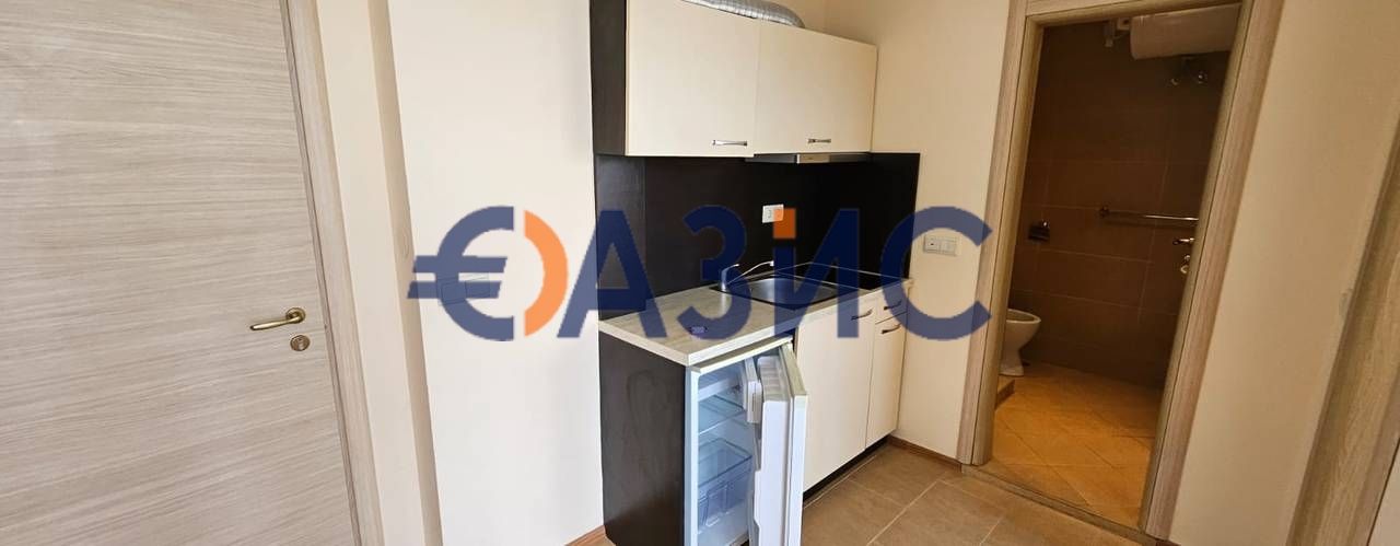 Продава се Двустаен апартамент в Черноморец - 59 кв.м за 931 €/кв.м - Снимка #9