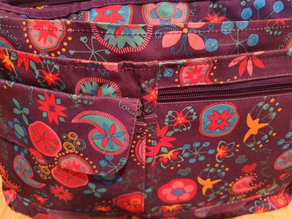 Дамска/Детска/Ученическа чанта Gabol за през рамо.