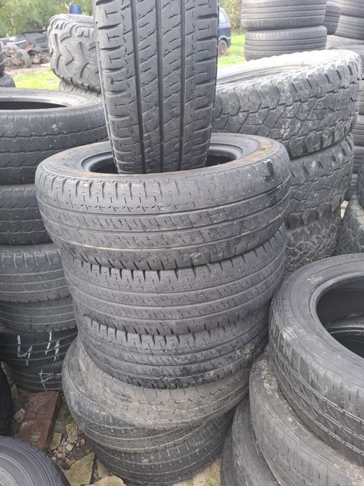 Vand 1 sau 2  anvelope 195 70 15 C michelin de vara