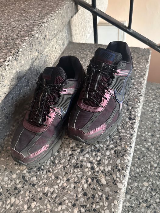 Маратонки Nike ZOOM VOMERO 5