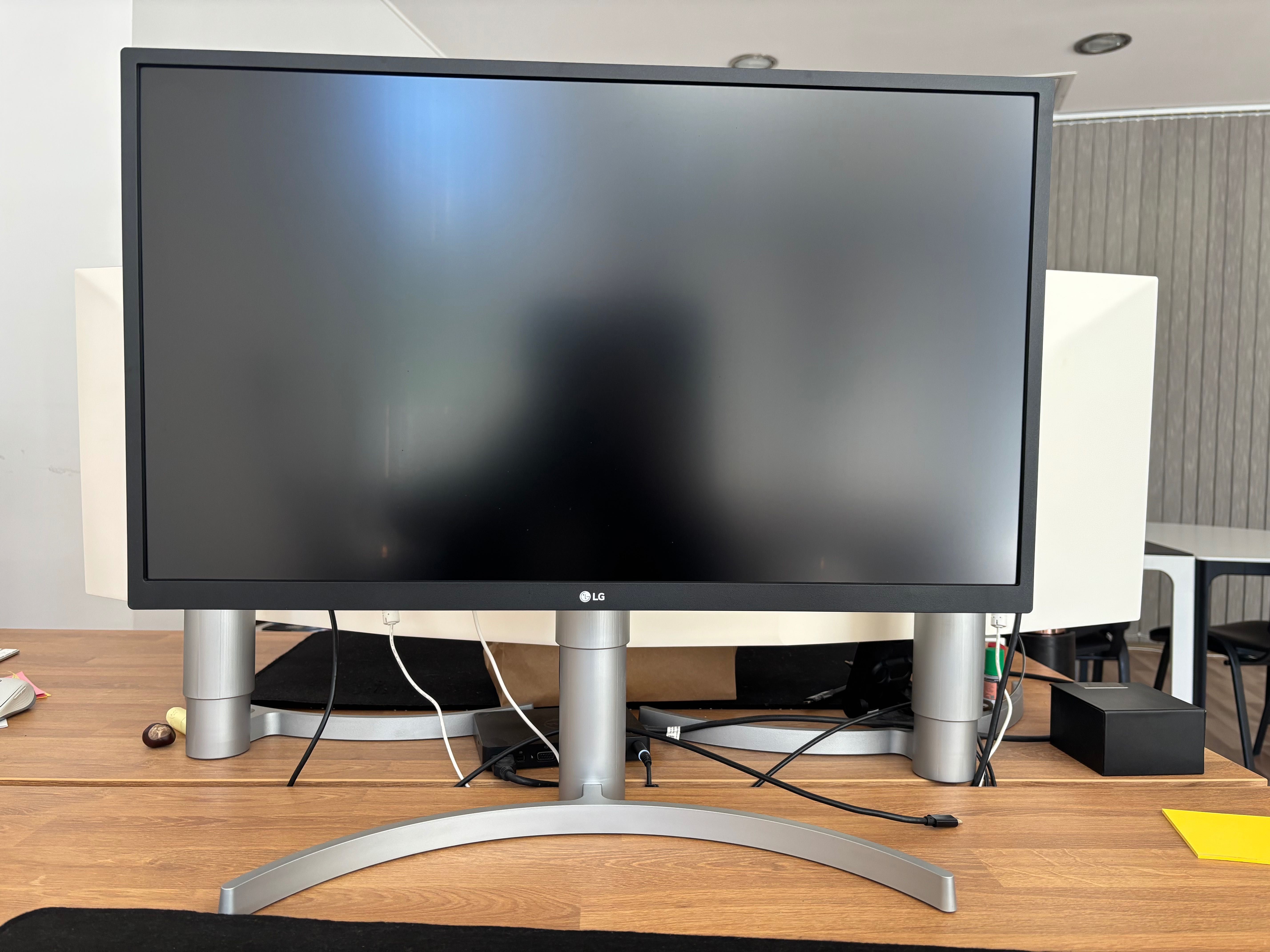 Монитор LG  27UL500-W