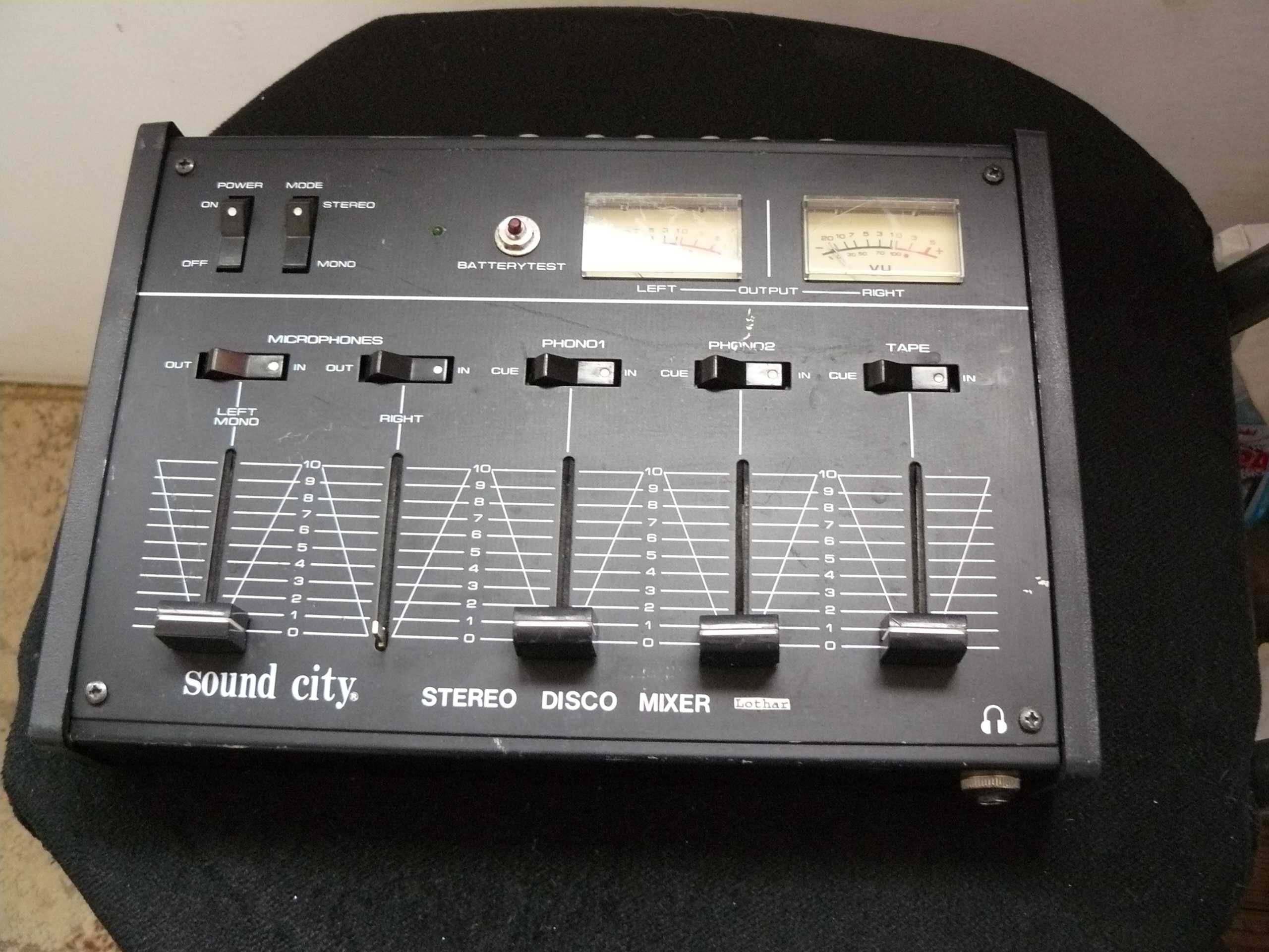 Mixer Audio (Akai Sony Teac