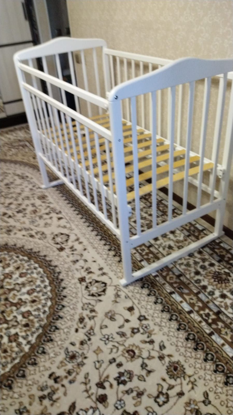 Продам детскую кроватку