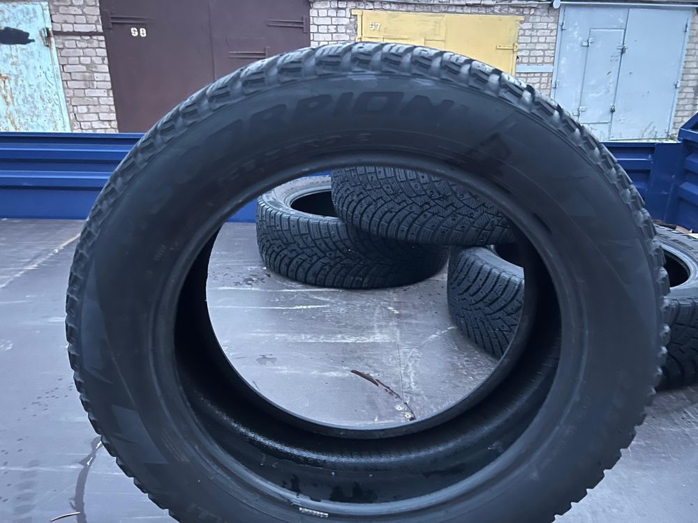 Продам шины Pirelli Scorpion ice zero2 235/55 R19  липучка