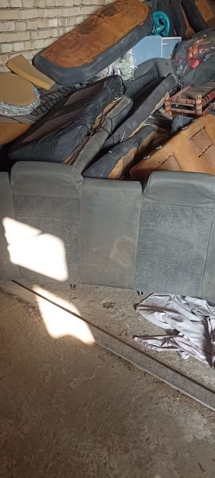 Сидение ески утирадигани