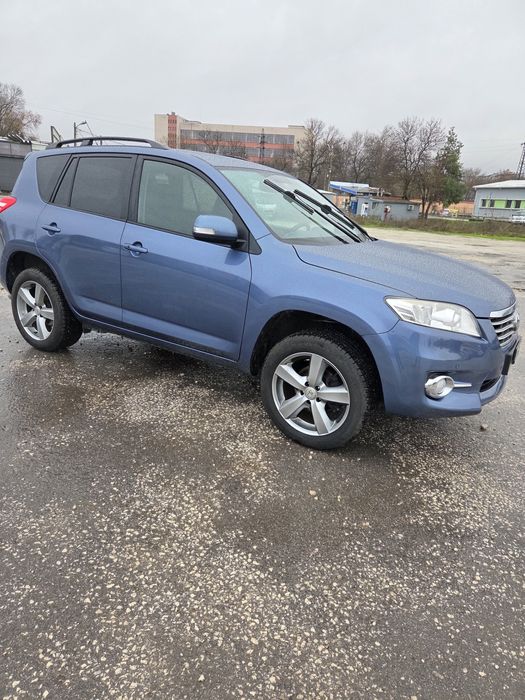 Тойота RAV4  2,0 4*4 Бензин