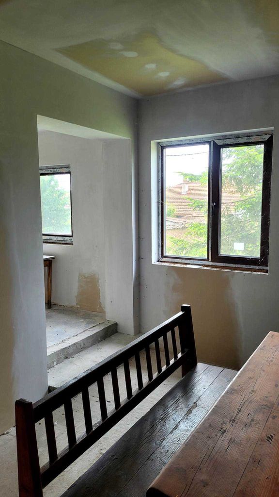 Продава се Къща в Асеновград - 1000 кв.м за 90 €/кв.м - Снимка #12